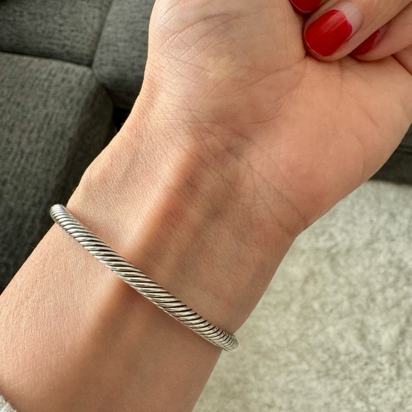 Authentic DY CLASSIC CABLE BRACELET - Picture 7 of 10